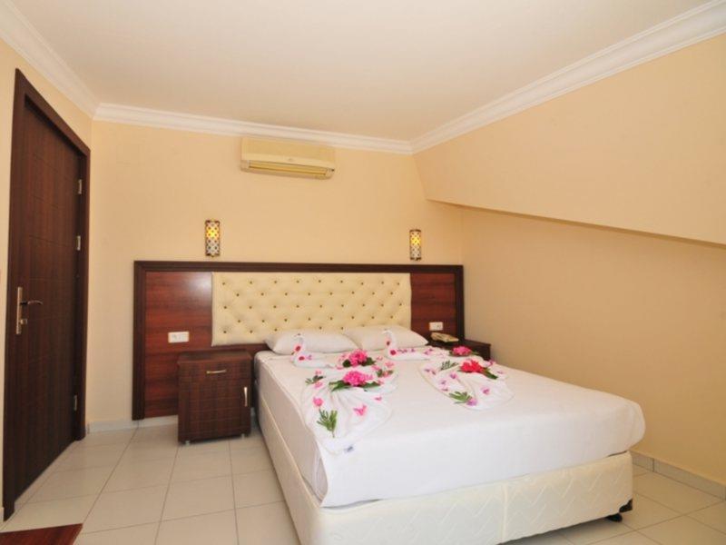 מרמריס Ozturk Apart Hotel מראה חיצוני תמונה